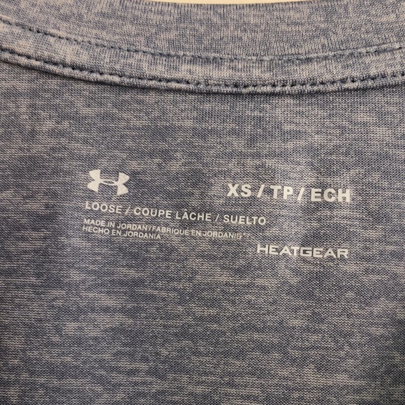 Women’s Under Armour V-Neck T-Shirt Size XS - Picture 3 of 8